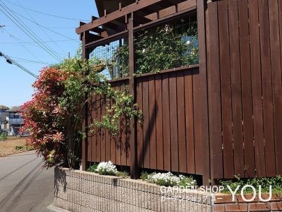 外側から見てもプライバシーは守られています。