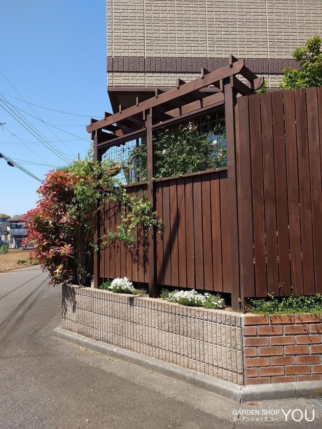 外側から見てもプライバシーは守られています。